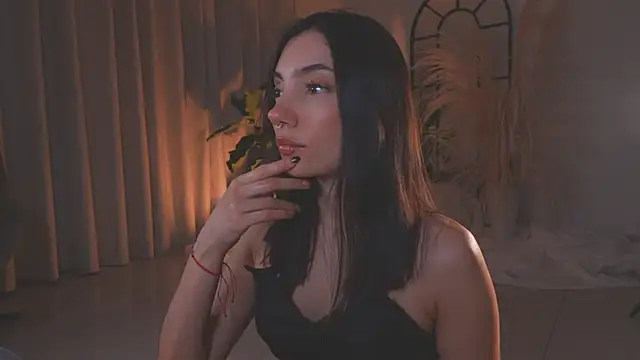 Snapshot of AmyArmstrong chatting on September 18, 12:23 am AmyArmstrong online show from September 18, 12:23 am