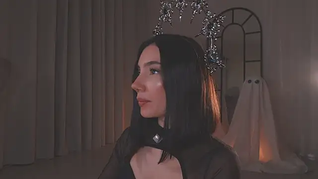 Snapshot of AmyArmstrong chatting on October 11, 12:43 am AmyArmstrong online show from October 11, 12:43 am