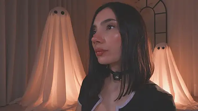 Snapshot of AmyArmstrong chatting on October 18, 12:13 am AmyArmstrong online show from October 18, 12:13 am