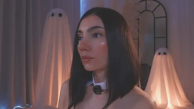 Snapshot of AmyArmstrong chatting on October 28, 7:49 pm AmyArmstrong online show from October 28, 7:49 pm