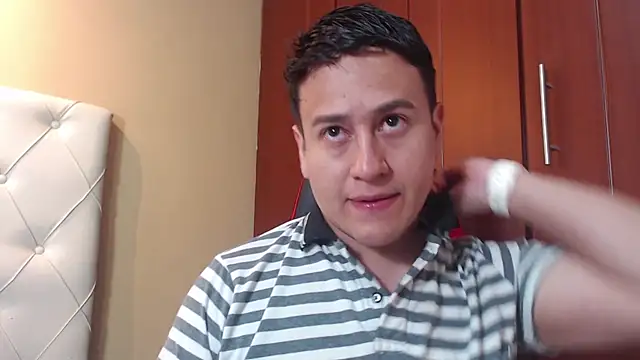 oliver price1 online show from December 11, 11:00 pm