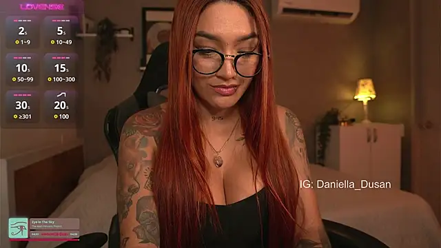 DaniDusan  online show from February 2, 7:14 pm