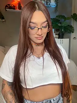 DaniDusan  online show from October 3, 4:15 pm