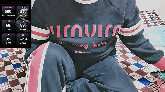 Sophie Secret online show from March 1, 11:15 pm