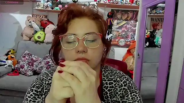 soficammy online show from December 18, 8:31 am