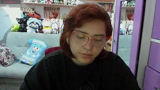 soficammy online show from December 27, 11:31 pm