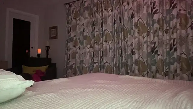 Snapshot of Fitnessbabe69 chatting on December 14, 6:30 am Fitnessbabe69 online show from December 14, 6:30 am