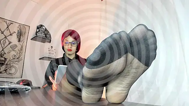 luci fer devil online show from February 9, 12:06 am