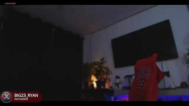 bigryann23 online show from February 9, 2:38 am